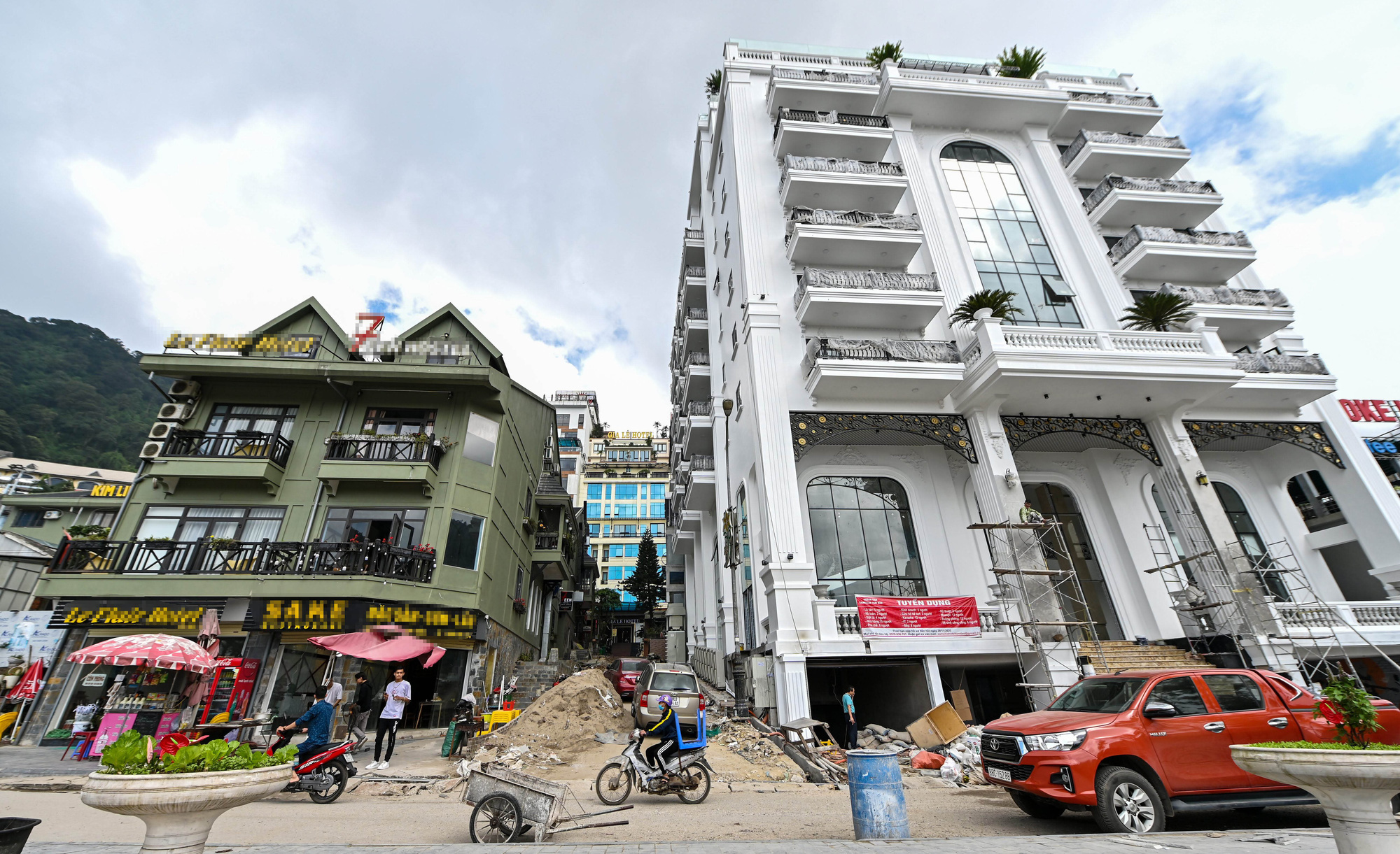 'Rừng bê tông' trên núi Tam Đảo - Ảnh 8.