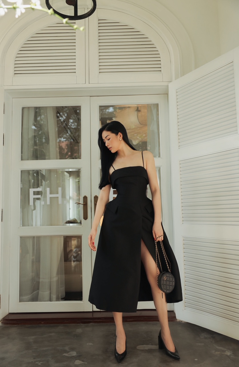 Mai Thanh Hà khéo khoe thân hình đồng hồ cát, tiết lộ bí quyết giữ eo bá đạo - Ảnh 1.