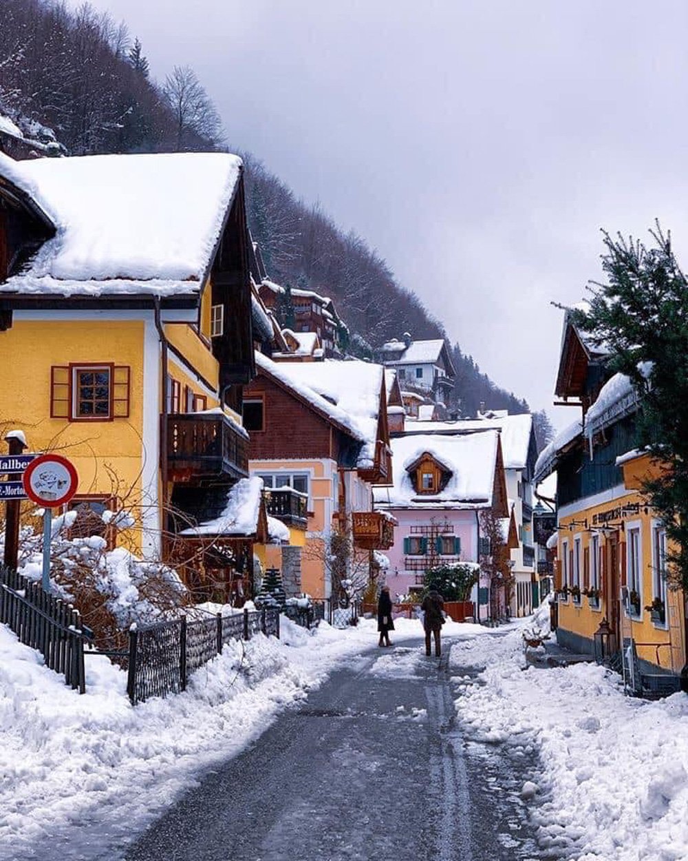 Làng cổ 7.000 năm tuổi Hallstatt đẹp mê mẩn vào mùa đông - Ảnh 7.