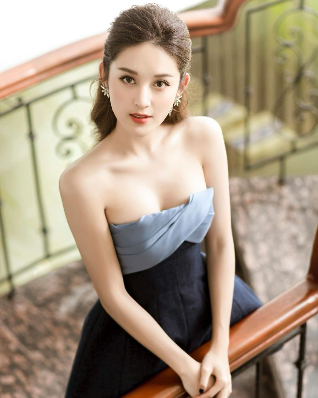 Trúc Nhân rạng rỡ bên Hoài Linh, nhắn gửi người đàn ông vĩ đại nhất showbiz - Ảnh 8.