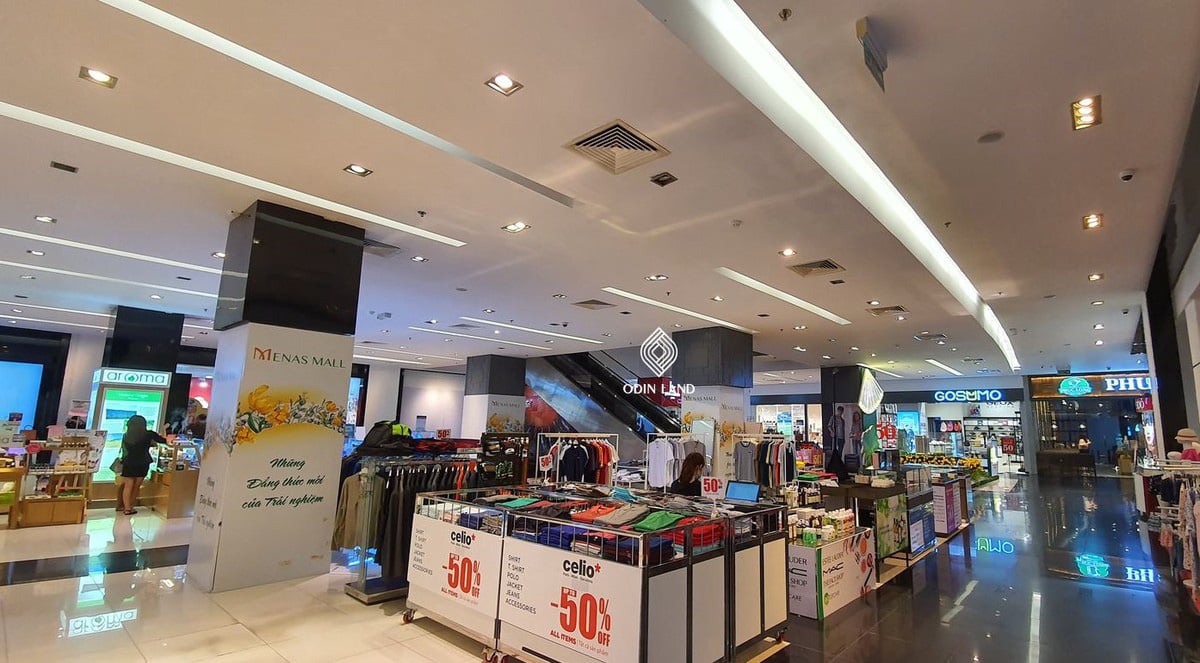 Menas Mall SaiGon Airport mở cửa trở lại - Ảnh 1. Menas Mall SaiGon Airport mở cửa trở lại - Ảnh 1.