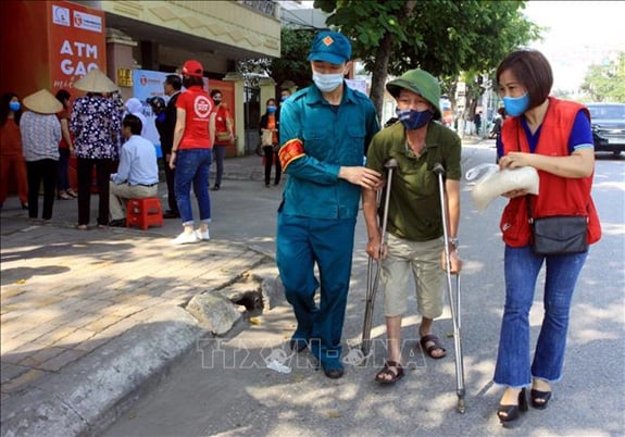 Nỗ lực bảo vệ nhóm người yếu thế trong cộng đồng ASEAN - Ảnh 2.