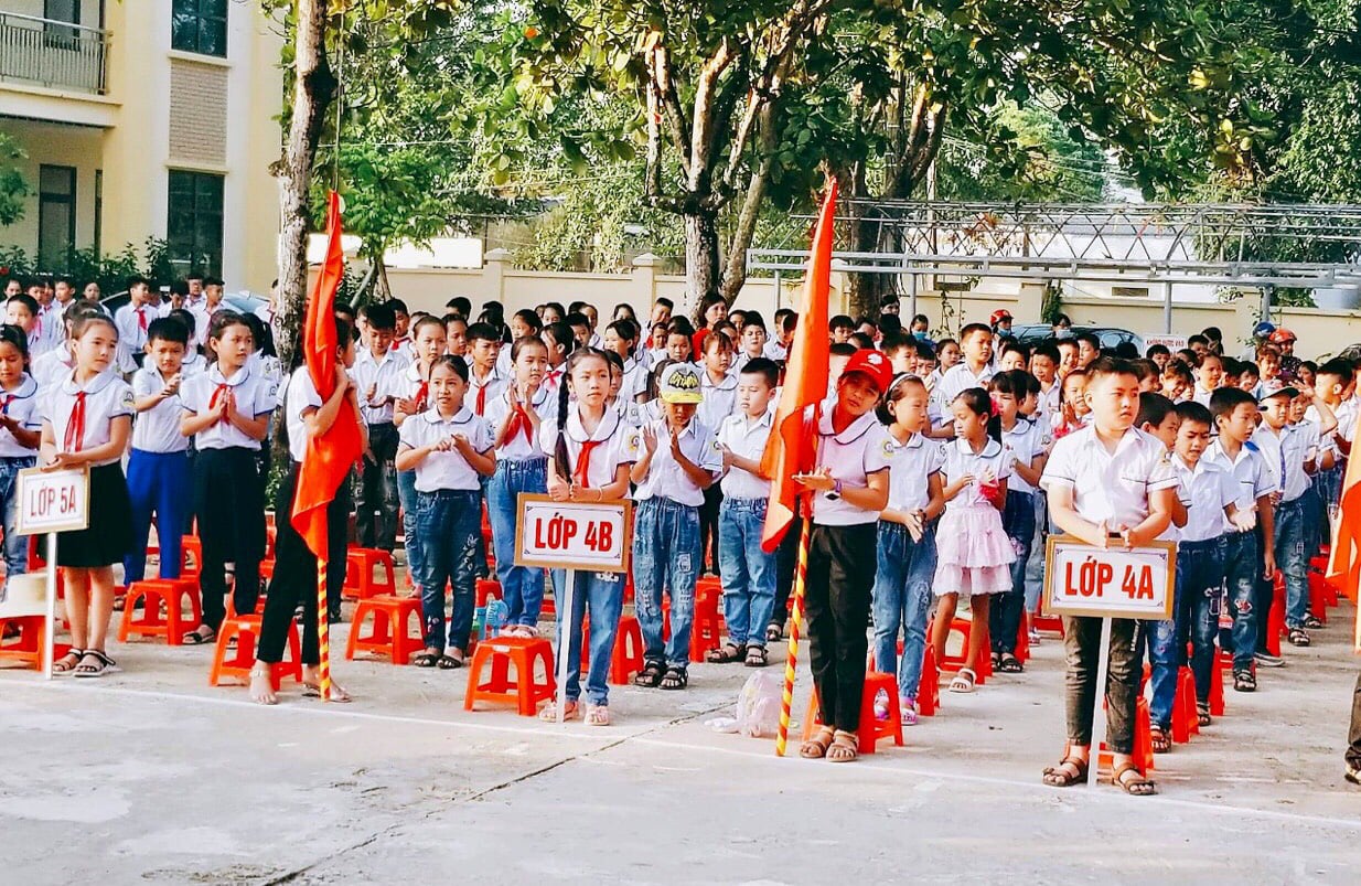 Trường TH&THCS Quang Trung: Đổi mới rõ nét trong chất lượng giáo dục - Ảnh 2.