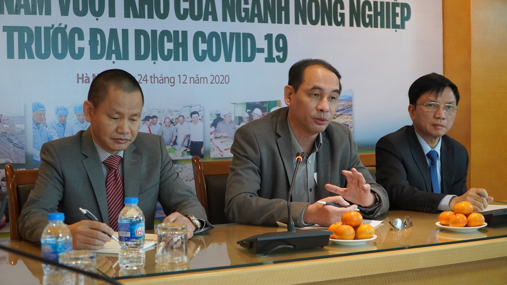 TRỰC TIẾP: Một năm vượt khó của ngành nông nghiệp trước đại dịch Covid-19 - Ảnh 1.