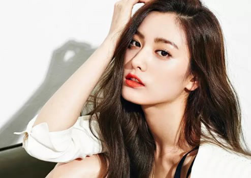 Con giáp sinh vào giờ này diện mạo xuất sắc, khí chất ngất trời - Ảnh 2.