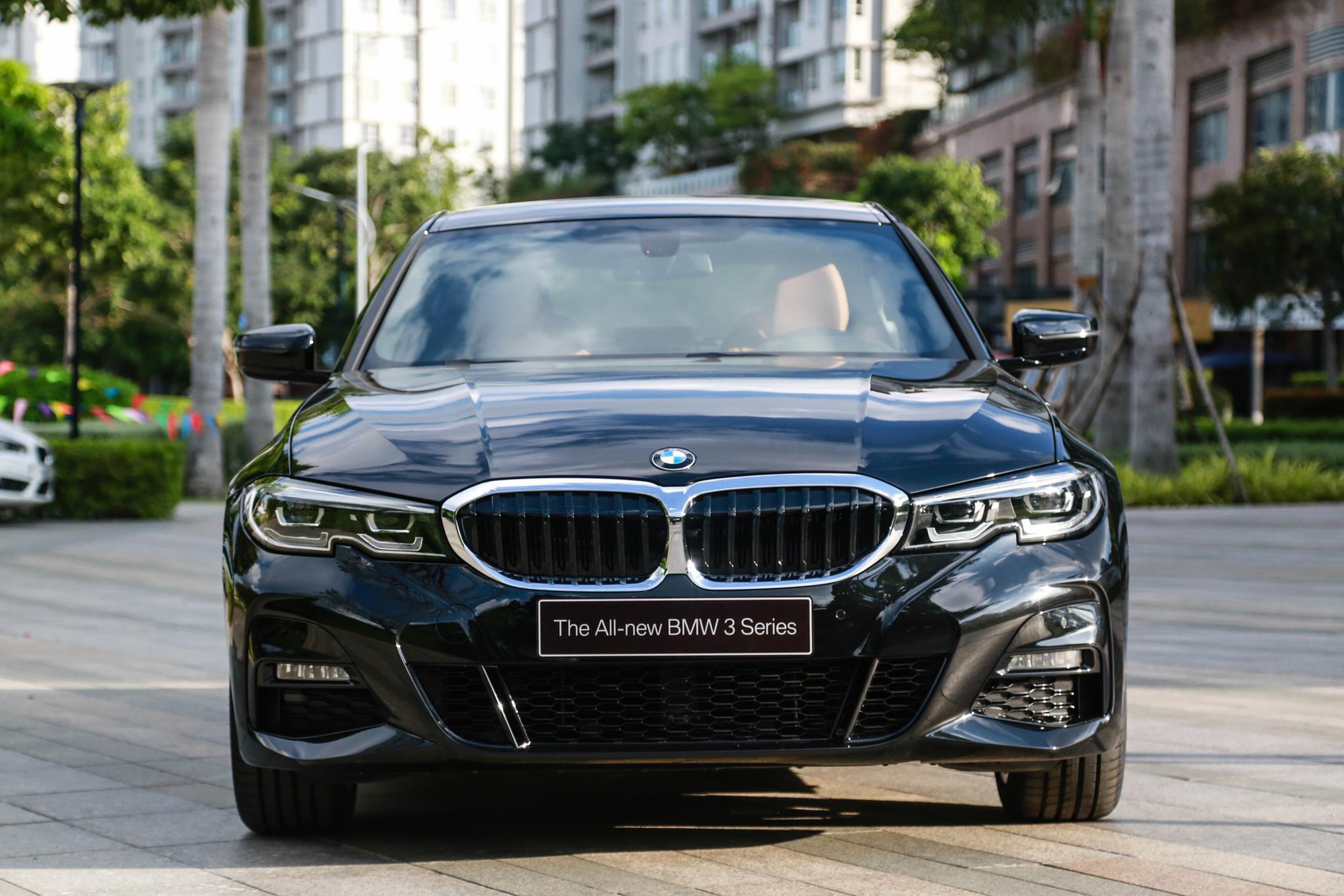 So sanh BMW 330i M Sport hay Mercedes-AMG A 35 4Matic anh 15 So sanh BMW 330i M Sport hay Mercedes-AMG A 35 4Matic anh 15