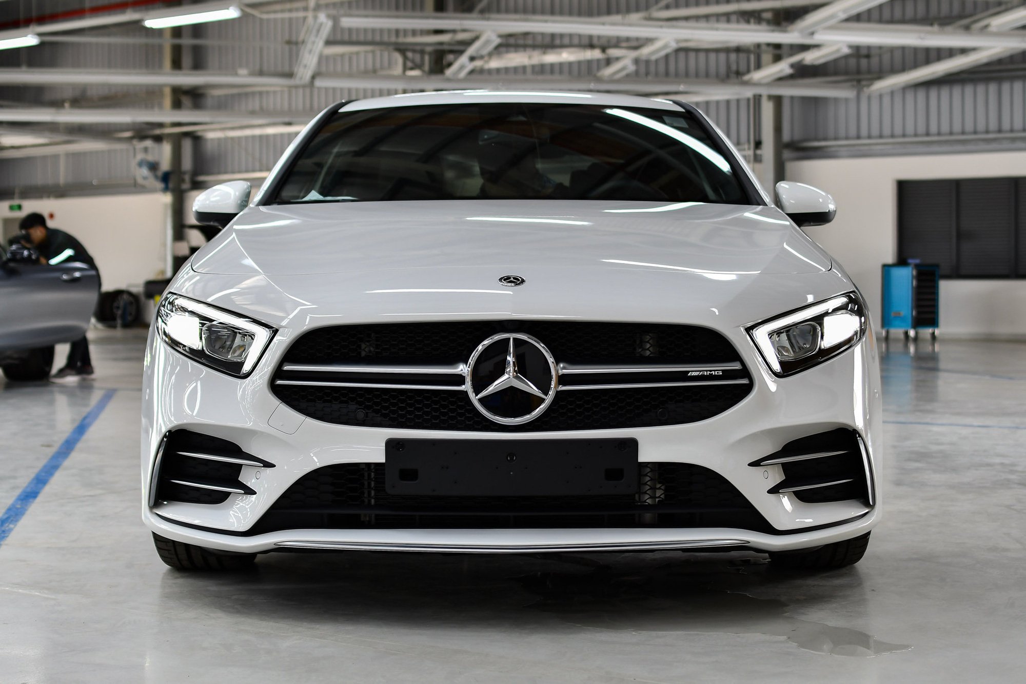 So sanh BMW 330i M Sport hay Mercedes-AMG A 35 4Matic anh 16 So sanh BMW 330i M Sport hay Mercedes-AMG A 35 4Matic anh 16