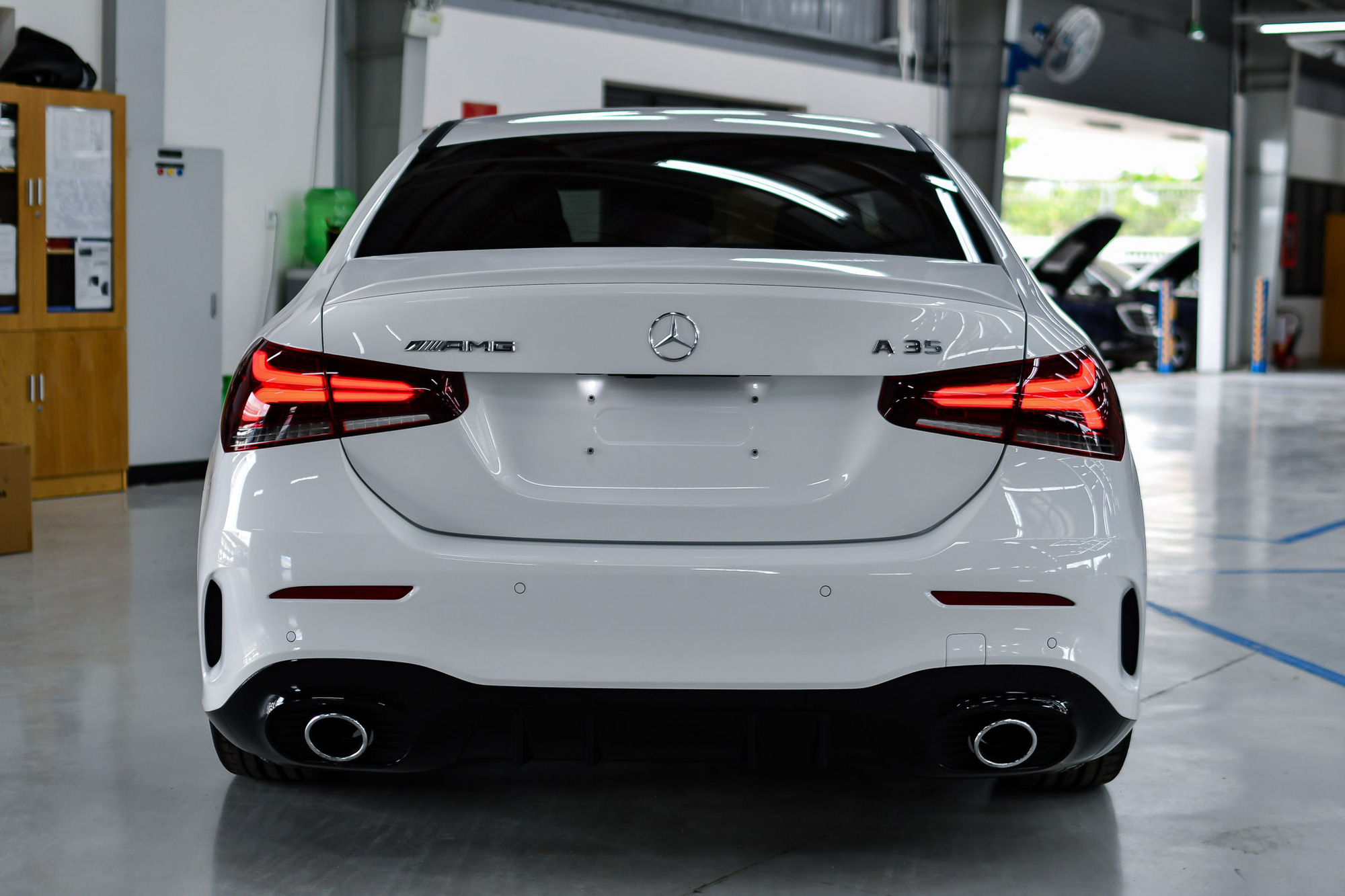 So sanh BMW 330i M Sport hay Mercedes-AMG A 35 4Matic anh 5 So sanh BMW 330i M Sport hay Mercedes-AMG A 35 4Matic anh 5
