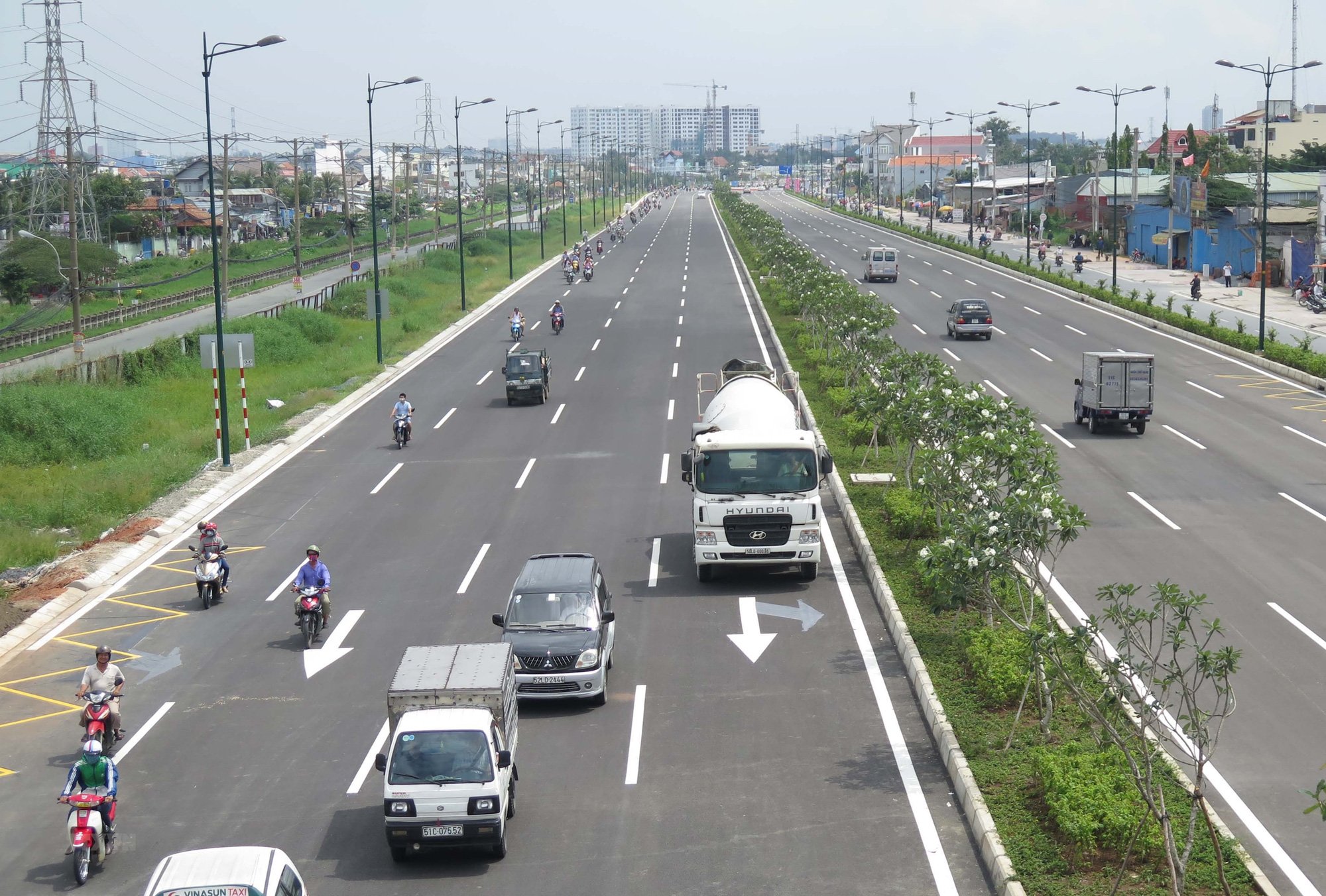 Thu phí hoàn vốn Dự án mở rộng Xa lộ Hà Nội, vì sao khó triển khai? - Ảnh 1.