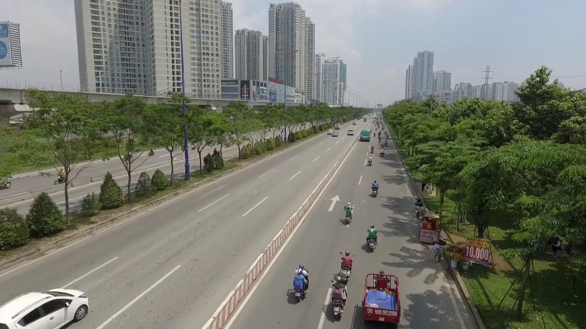 Thu phí hoàn vốn Dự án mở rộng Xa lộ Hà Nội, vì sao khó triển khai? - Ảnh 2.