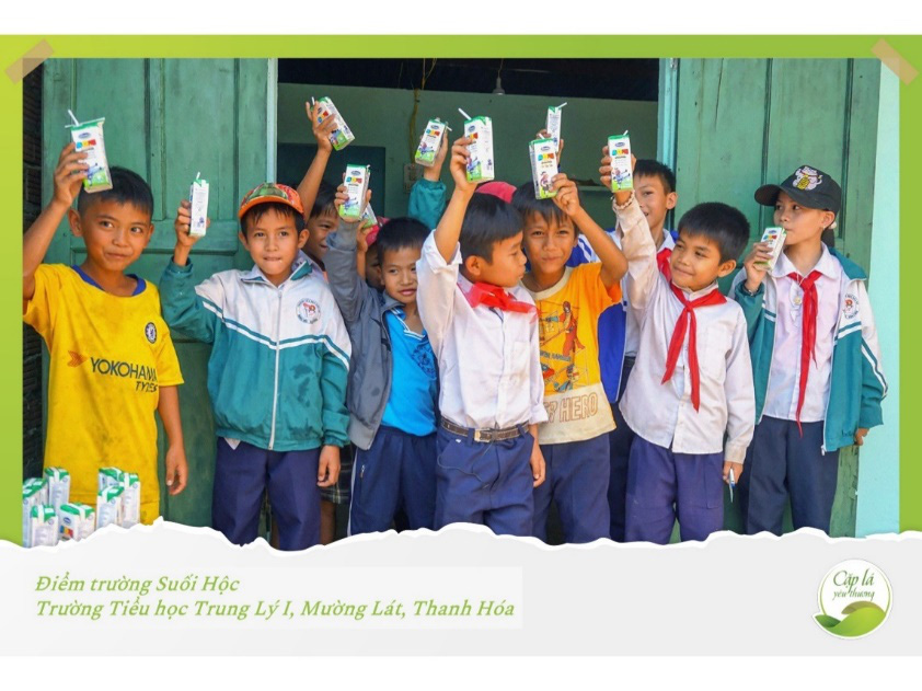 “CẶP LÁ YÊU THƯƠNG” – VINAMILK NÂNG BƯỚC HỌC TRÒ NGHÈO CẢ NƯỚC - Ảnh 4.