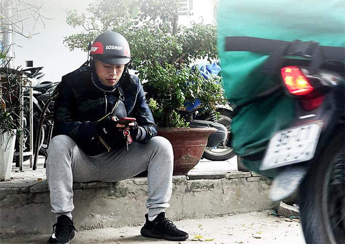 Cựu tuyển thủ U18 Việt Nam chạy xe công nghệ đầu quân cho Phố Hiến - Ảnh 1.