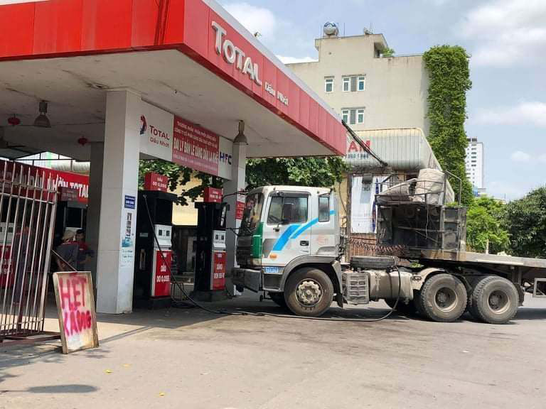 Lo nước ngoài thâu tóm hệ thống phân phối xăng dầu - Ảnh 1. Lo nước ngoài thâu tóm hệ thống phân phối xăng dầu - Ảnh 1.