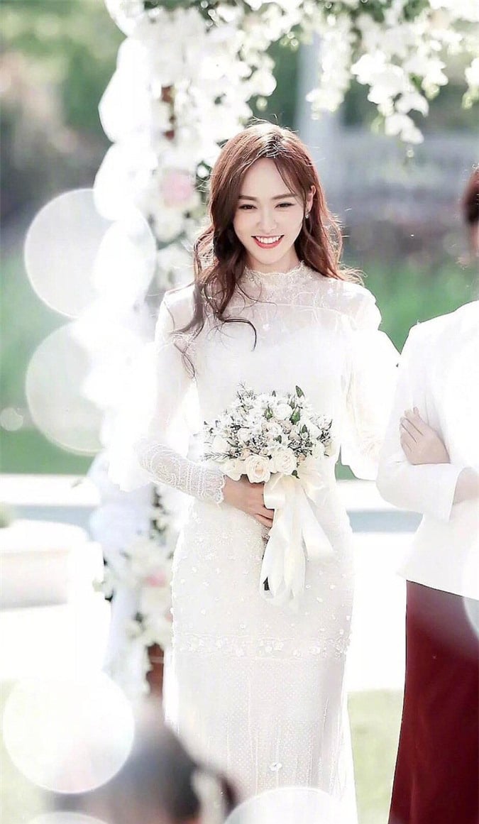 9 mỹ nhân Hoa ngữ diện váy cưới khiến phụ nữ cũng phải rung động, đàn ông &quot;ngất ngây&quot; - Ảnh 12.