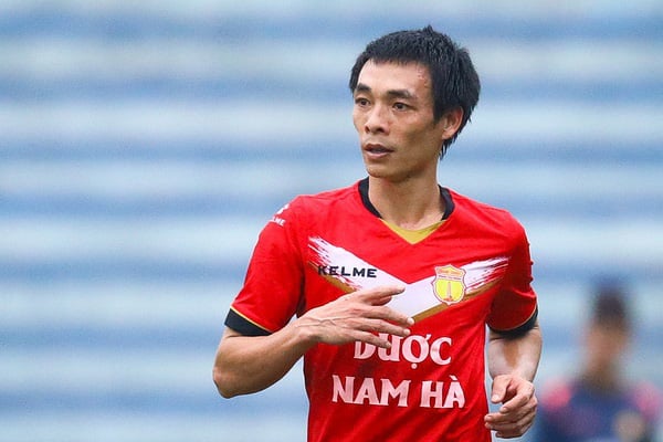 5 &quot;Lão tướng không tuổi&quot; trình làng V.League 2021: Tân binh Sài Gòn FC số 1 - Ảnh 4.