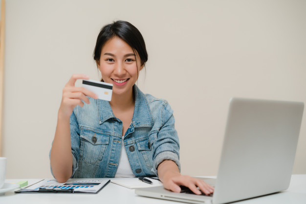 Dịch Covid-19: 10 ngân hàng “free” phí cho khách hàng chuyển tiền liên ngân hàng - Ảnh 2. Dịch Covid-19: 10 ngân hàng “free” phí cho khách hàng chuyển tiền liên ngân hàng - Ảnh 2.