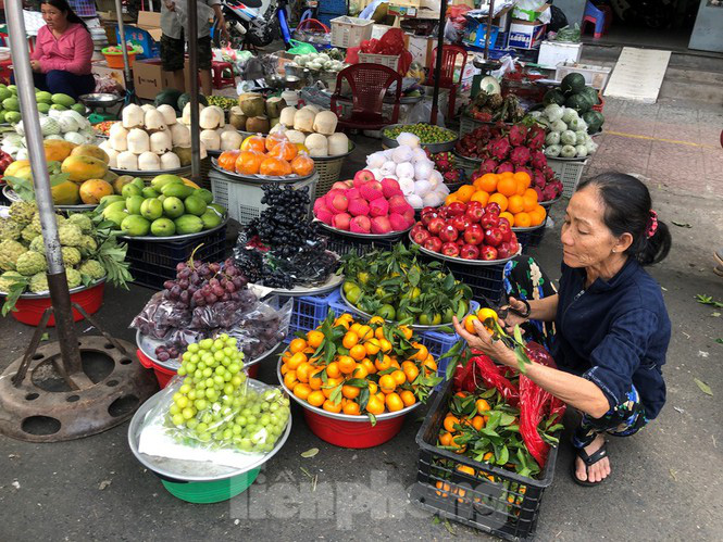 Trước "bão" corona, cá lóc nướng vẫn đắt hàng ngày Thần Tài - Ảnh 2. Trước "bão" corona, cá lóc nướng vẫn đắt hàng ngày Thần Tài - Ảnh 2.
