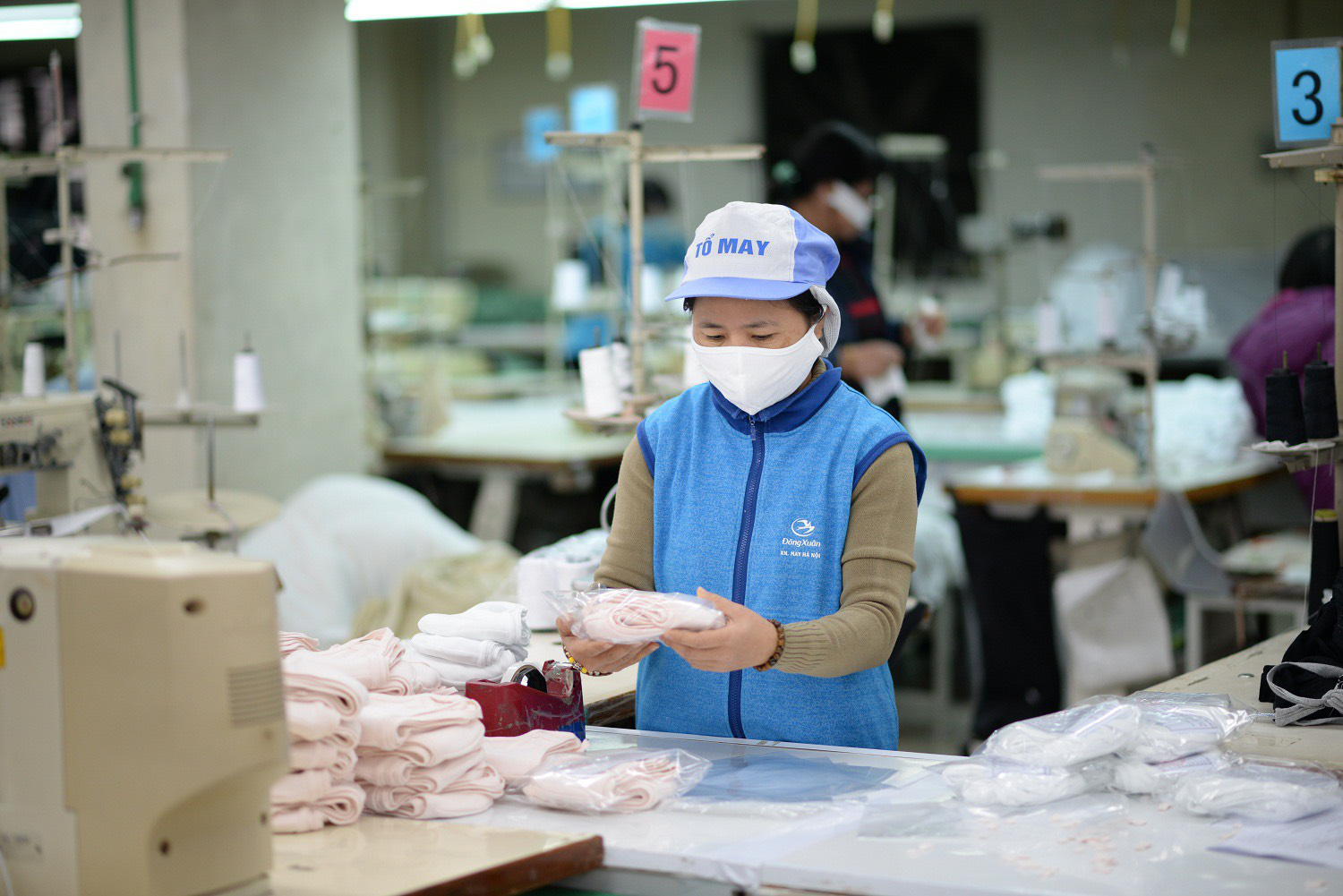 Khẩu trang kháng khuẩn tái sử dụng 30 lần giá 7.000 đồng sản xuất như thế nào, mua ở đâu? - Ảnh 6. Khẩu trang kháng khuẩn tái sử dụng 30 lần giá 7.000 đồng sản xuất như thế nào, mua ở đâu? - Ảnh 6.