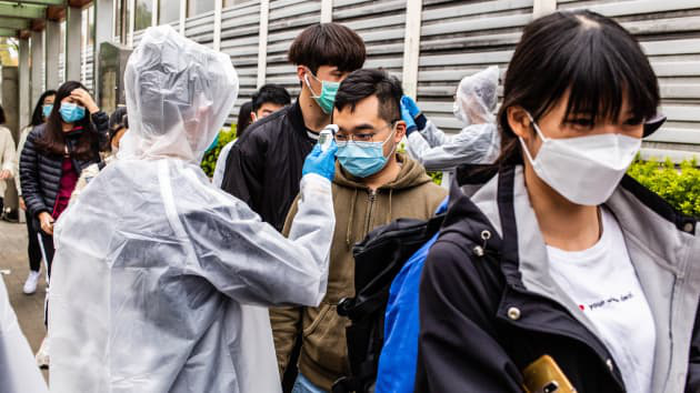 Không riêng Nhà Trắng, chuyên gia cũng mất niềm tin vào số ca nhiễm virus corona tại Trung Quốc - Ảnh 1. Không riêng Nhà Trắng, chuyên gia cũng mất niềm tin vào số ca nhiễm virus corona tại Trung Quốc - Ảnh 1.
