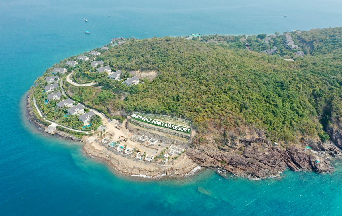 Xây nhà hàng không phép trên vịnh Nha Trang - Ảnh 1. Xây nhà hàng không phép trên vịnh Nha Trang - Ảnh 1.