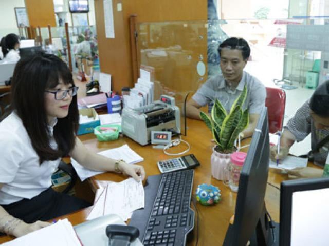 Dịch Covid-19: Ngân hàng “giải cứu” doanh nghiệp, tiêu chí nào quyết định? - Ảnh 1.