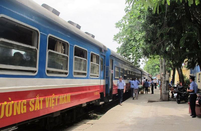 Dừng chạy hàng ngày tàu Hà Nội - Hải Phòng từ ngày 30/3 - Ảnh 1. Dừng chạy hàng ngày tàu Hà Nội - Hải Phòng từ ngày 30/3 - Ảnh 1.
