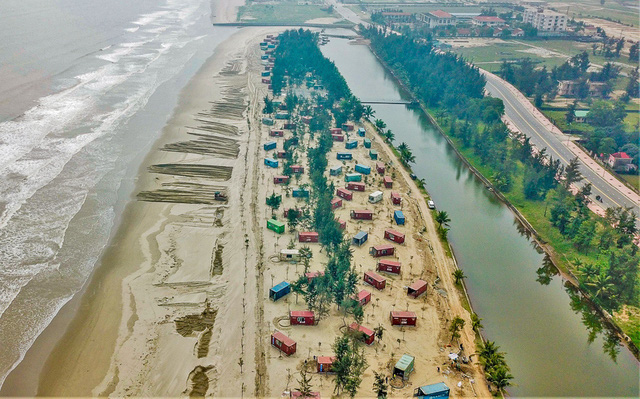 Hà Tĩnh: Phạt doanh nghiệp tự “trồng” 130 container trong rừng phòng hộ - Ảnh 1. Hà Tĩnh: Phạt doanh nghiệp tự “trồng” 130 container trong rừng phòng hộ - Ảnh 1.