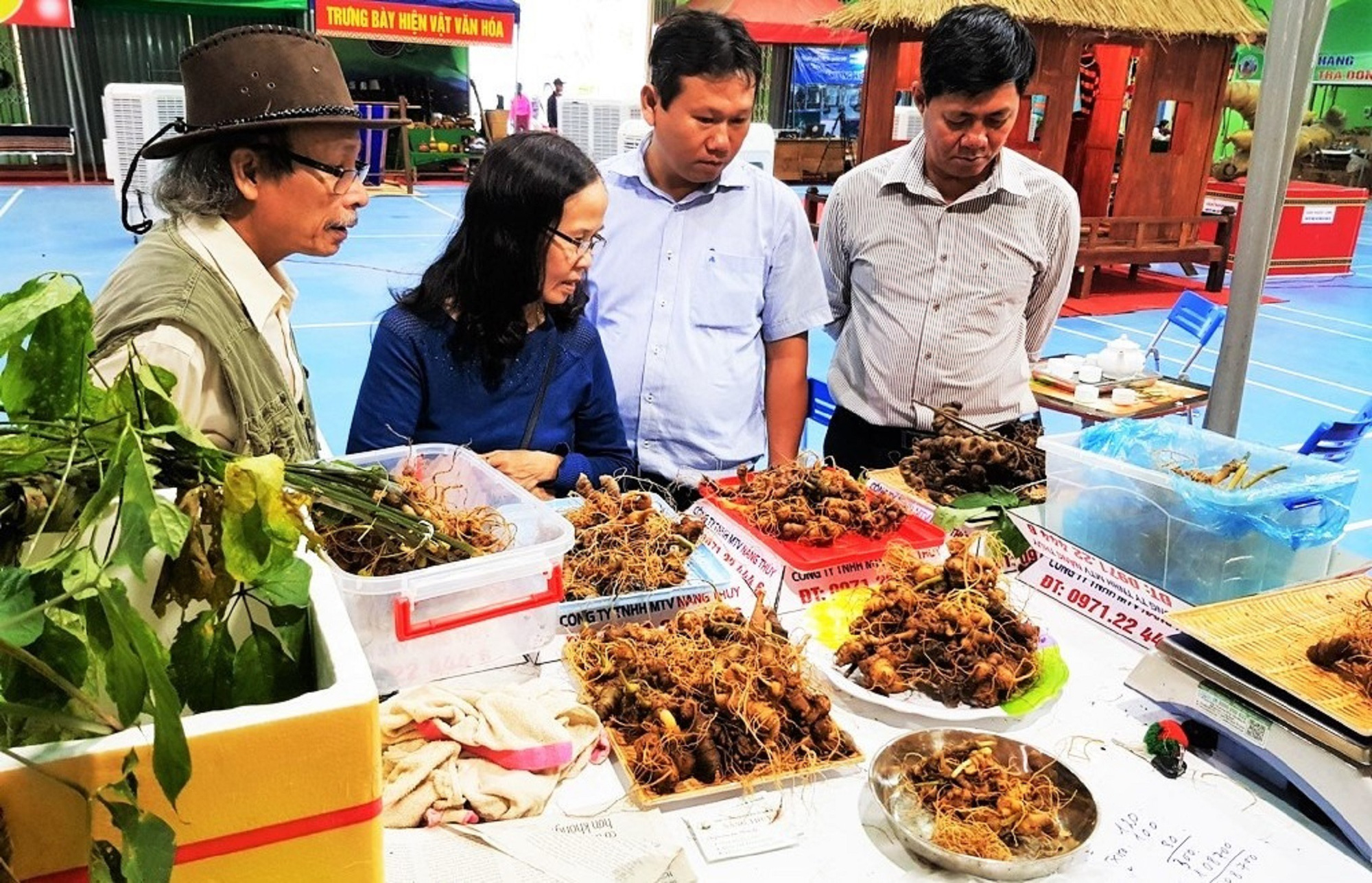 Chợ sâm bạc tỷ dừng bán online vào giờ chót vì dịch Covid-19 - Ảnh 2. Chợ sâm bạc tỷ dừng bán online vào giờ chót vì dịch Covid-19 - Ảnh 2.