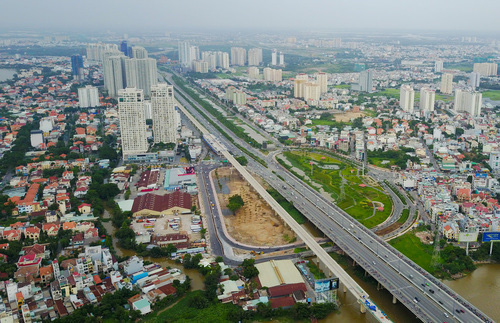 Tiêu thụ nhà ở lao dốc mùa dịch - Ảnh 1. Tiêu thụ nhà ở lao dốc mùa dịch - Ảnh 1.