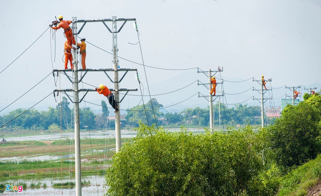 Hóa đơn tiền điện khắp nơi tăng vọt - Ảnh 1. Hóa đơn tiền điện khắp nơi tăng vọt - Ảnh 1.
