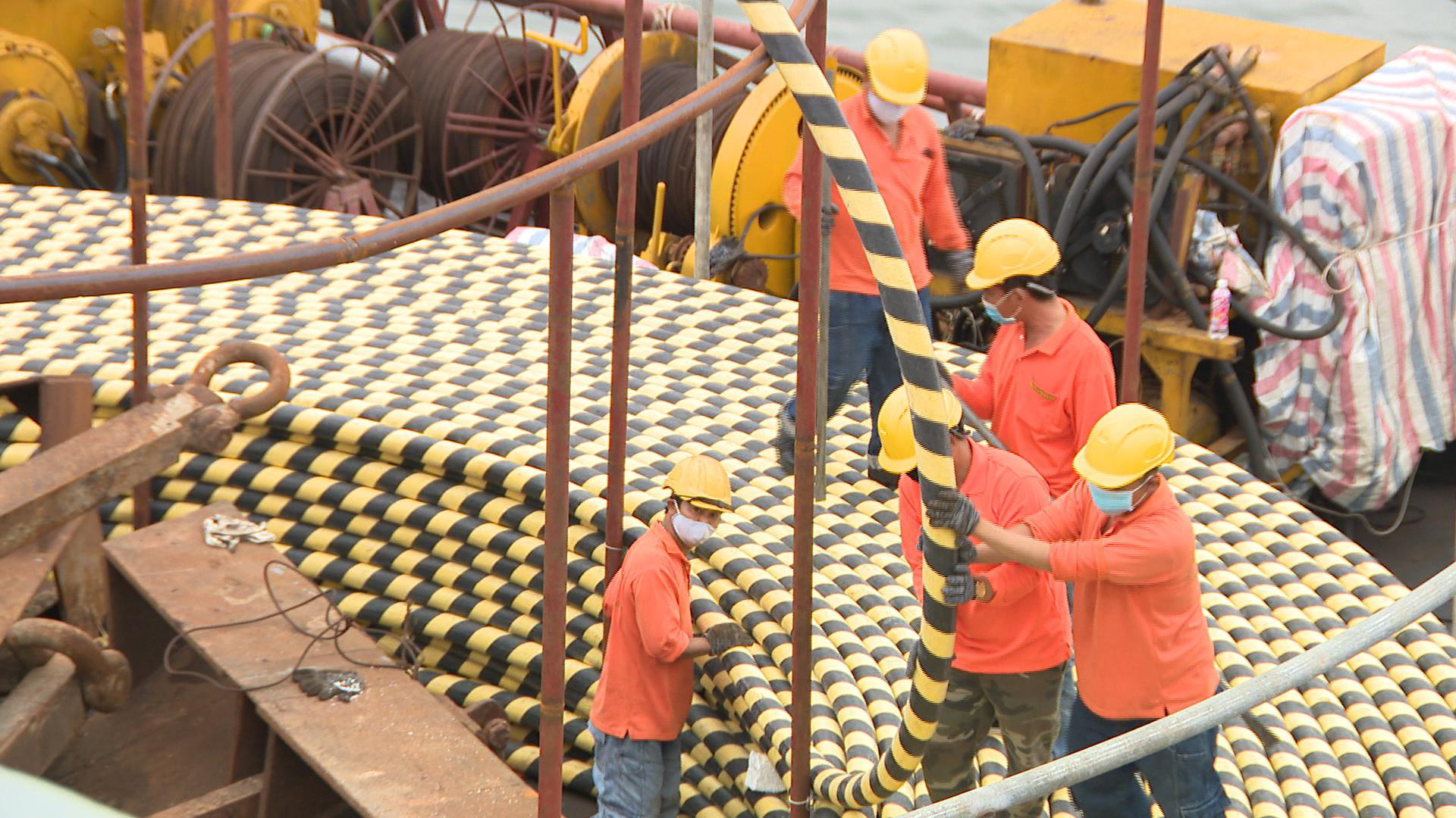 Quảng Ninh: Đảo Trần sẽ có điện lưới quốc gia vào cuối năm 2020 - Ảnh 1. Quảng Ninh: Đảo Trần sẽ có điện lưới quốc gia vào cuối năm 2020 - Ảnh 1.