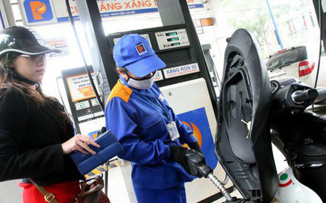 Không phải điện, xăng sẽ giúp lạm phát tháng 4 giảm 1,8%? - Ảnh 1. Không phải điện, xăng sẽ giúp lạm phát tháng 4 giảm 1,8%? - Ảnh 1.