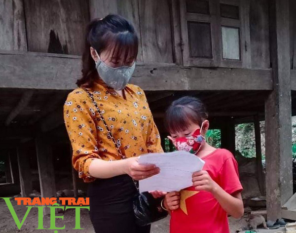 Gian nan gieo chữ trong mùa dịch Covid-19 nơi vùng cao Sơn La - Ảnh 1. Gian nan gieo chữ trong mùa dịch Covid-19 nơi vùng cao Sơn La - Ảnh 1.