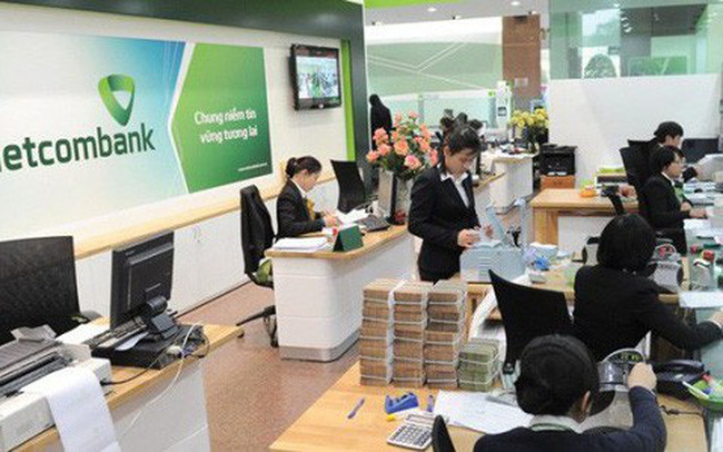 Hỗ trợ tiền tệ và tín dụng: Doanh nghiệp “than khó” tiếp cận, ngân hàng nói gì? - Ảnh 1. Hỗ trợ tiền tệ và tín dụng: Doanh nghiệp “than khó” tiếp cận, ngân hàng nói gì? - Ảnh 1.