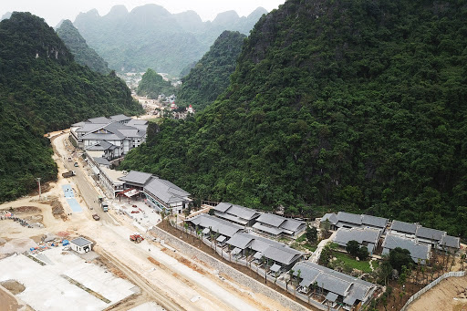 Quảng Ninh: Thu ngân sách vẫn tăng 9% dù ảnh hưởng dịch Covid-19 - Ảnh 2. Quảng Ninh: Thu ngân sách vẫn tăng 9% dù ảnh hưởng dịch Covid-19 - Ảnh 2.