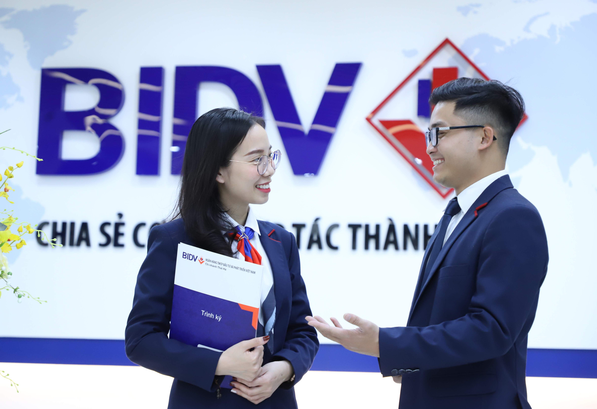 BIDV dự kiến giảm khoảng 3.000 tỷ đồng thu nhập để hỗ trợ khách hàng khó khăn do Covid-19 - Ảnh 1. BIDV dự kiến giảm khoảng 3.000 tỷ đồng thu nhập để hỗ trợ khách hàng khó khăn do Covid-19 - Ảnh 1.