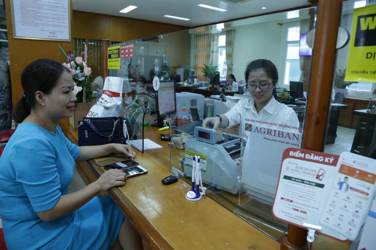 Vướng thủ tục và lãi vay, DNNVV muốn được ngân hàng quan tâm hơn khách hàng "ruột" - Ảnh 3. Vướng thủ tục và lãi vay, DNNVV muốn được ngân hàng quan tâm hơn khách hàng "ruột" - Ảnh 3.