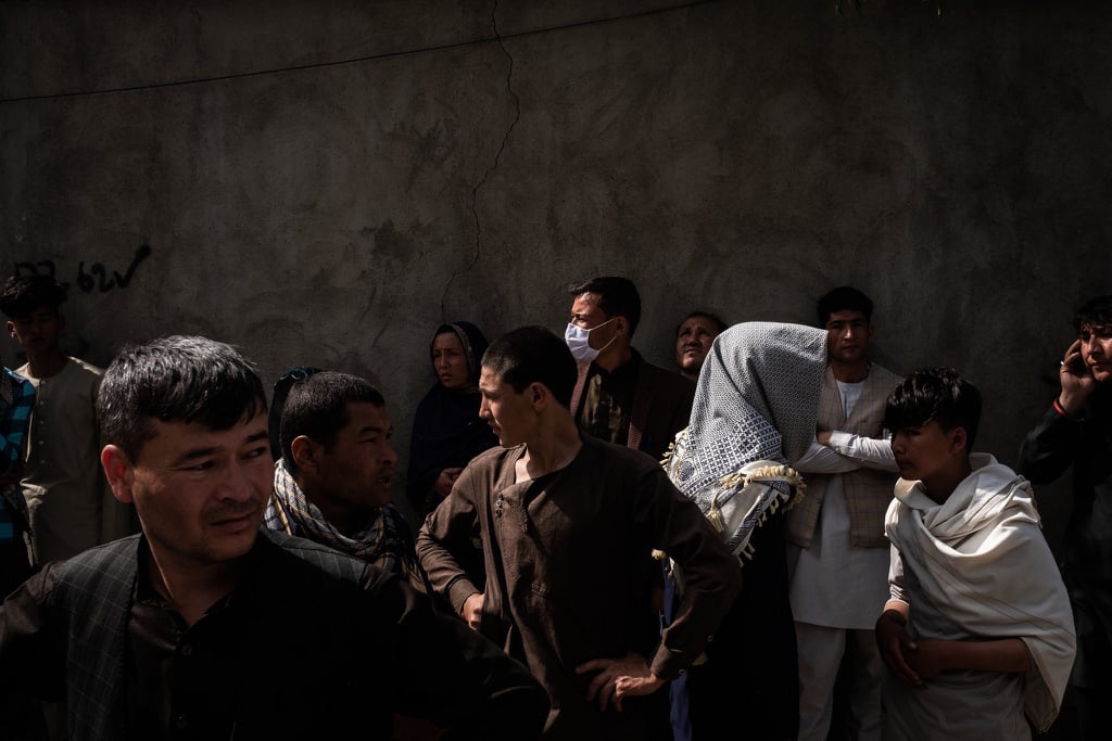 Em bé chưa có tên đã dính đầy máu mẹ - ngày kinh hoàng ở Afghanistan - Ảnh 3.