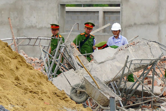 Giám đốc đơn vị thi công tường sập bị bắt - Ảnh 1. Giám đốc đơn vị thi công tường sập bị bắt - Ảnh 1.