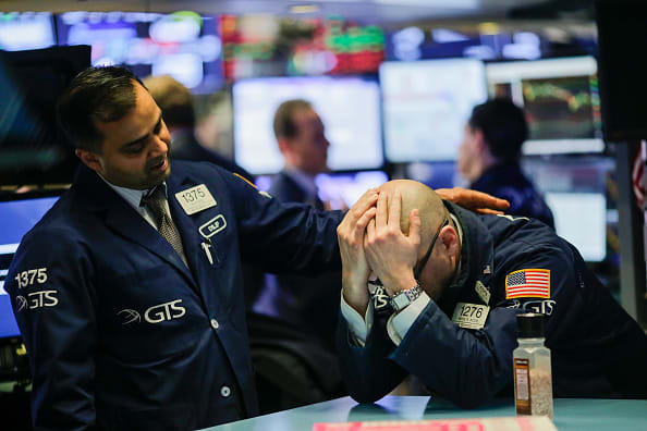 S&P 500 đi lùi khi lưỡng đảng Mỹ chần chờ chưa tung gói kích thích kinh tế mới - Ảnh 1. S&P 500 đi lùi khi lưỡng đảng Mỹ chần chờ chưa tung gói kích thích kinh tế mới - Ảnh 1.
