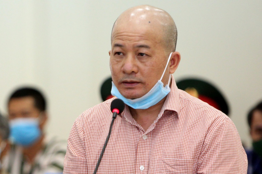 Cựu Thứ trưởng Bộ Quốc phòng Nguyễn Văn Hiến: 'Tôi chịu trách nhiệm trước tổ chức, đồng đội' - Ảnh 2. Cựu Thứ trưởng Bộ Quốc phòng Nguyễn Văn Hiến: 'Tôi chịu trách nhiệm trước tổ chức, đồng đội' - Ảnh 2.