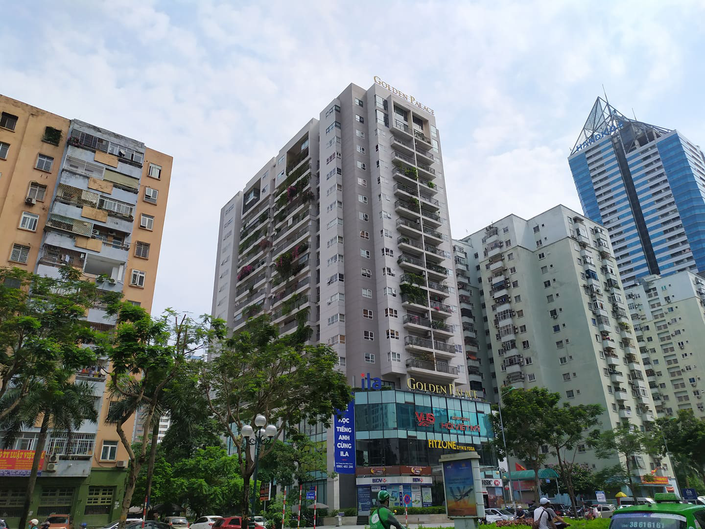Cận cảnh khu đất công Handico 'hô biến' từ dự án bãi đỗ xe thành chung cư - Ảnh 1.