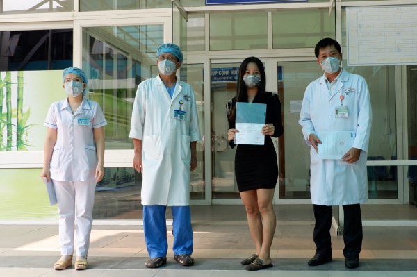 Công an Đà Nẵng giám sát cách ly 18 người đến từ Trung Quốc - Ảnh 1.