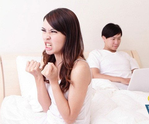 Chán nản chồng thụ động chuyện gối chăn, nằm im mặc kệ vợ &quot;loay hoay&quot; - Ảnh 2.