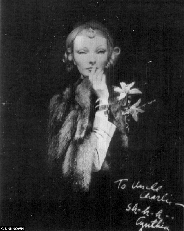 Amy Elizabeth Thorpe – Điệp viên mỹ nhân kế - Ảnh 3.
