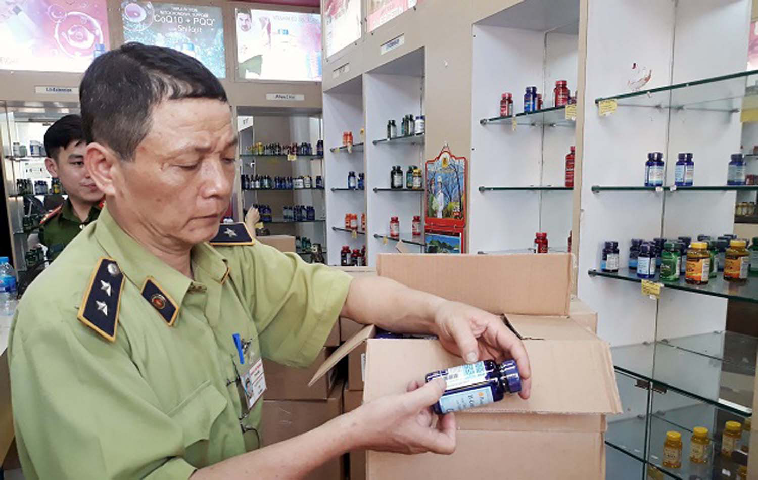 16 cơ sở bị xử phạt vi phạm hành chính về an toàn thực phẩm - Ảnh 1.
