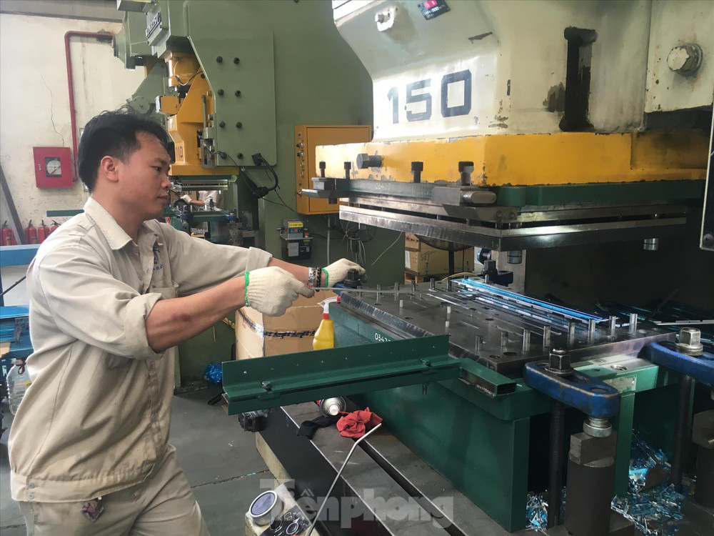 Doanh nghiệp lao đao vì COVD-19, thu ngân sách ngành Thuế vẫn tăng - Ảnh 1. Doanh nghiệp lao đao vì COVD-19, thu ngân sách ngành Thuế vẫn tăng - Ảnh 1.
