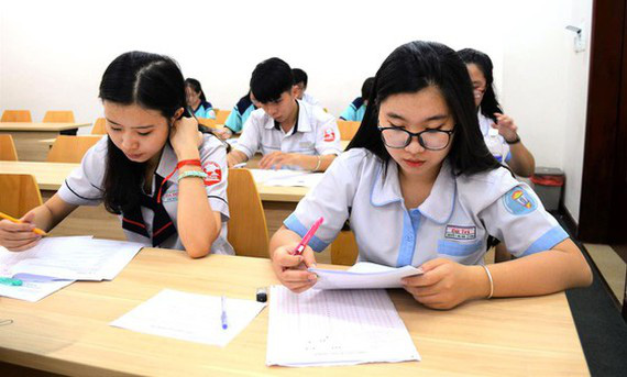 ĐH Quốc gia TP.HCM tổ chức duy nhất 1 kỳ thi đánh giá năng lực tại 5 địa phương - Ảnh 1.
