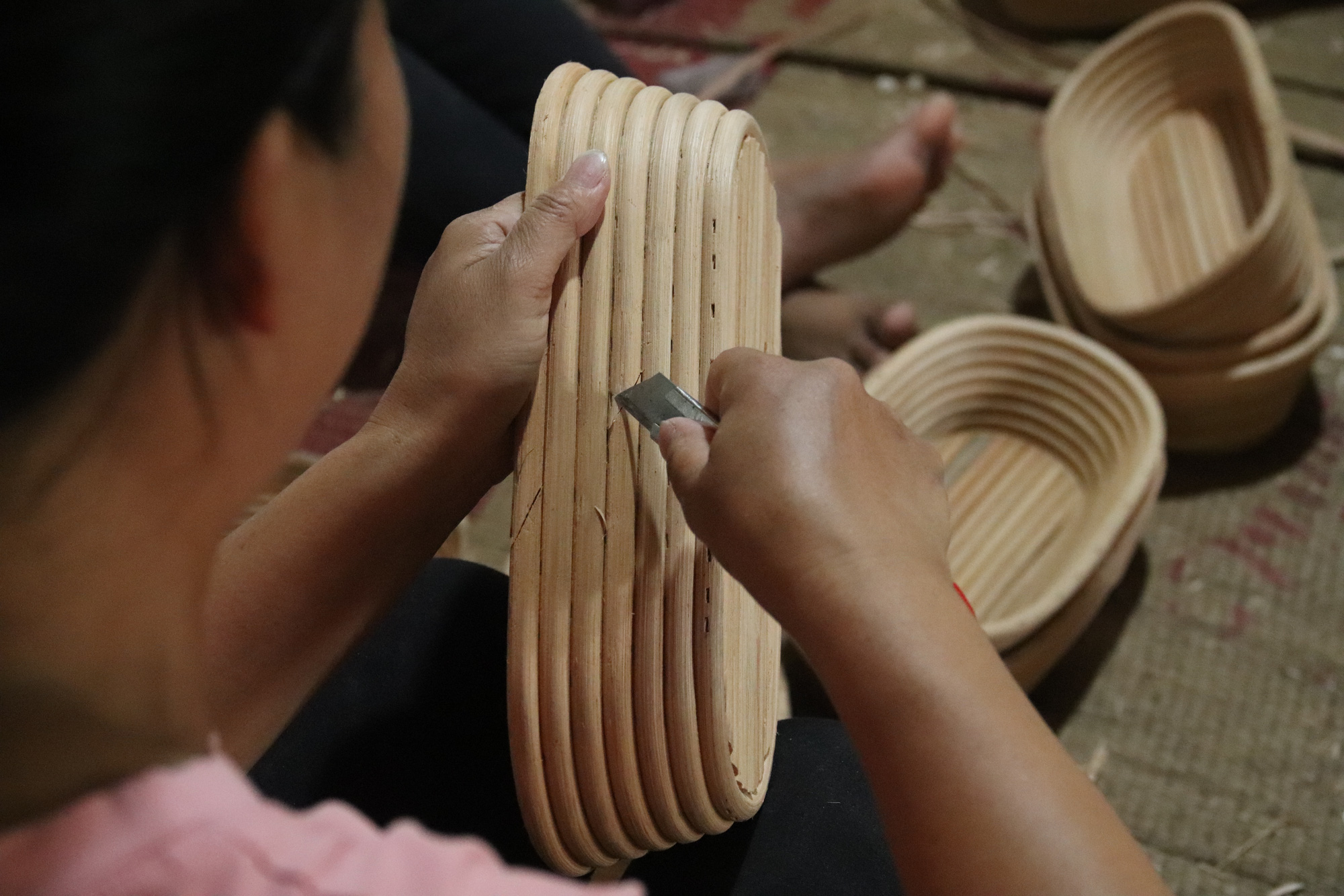 Người đàn ông có đôi tay &quot;phù thủy&quot;, biến sợi mây thành sản phẩm mỹ nghệ, thu về hàng chục tỷ - Ảnh 6.