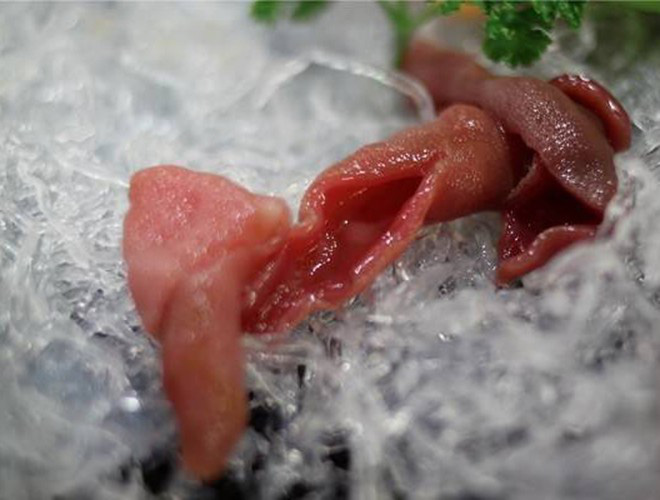 Lục đại đặc sản biển gây ấn tượng bởi vẻ ngoài "kỳ dị": Nhìn thì ghê ăn thích mê - Ảnh 7. Lục đại đặc sản biển gây ấn tượng bởi vẻ ngoài "kỳ dị": Nhìn thì ghê ăn thích mê - Ảnh 7.